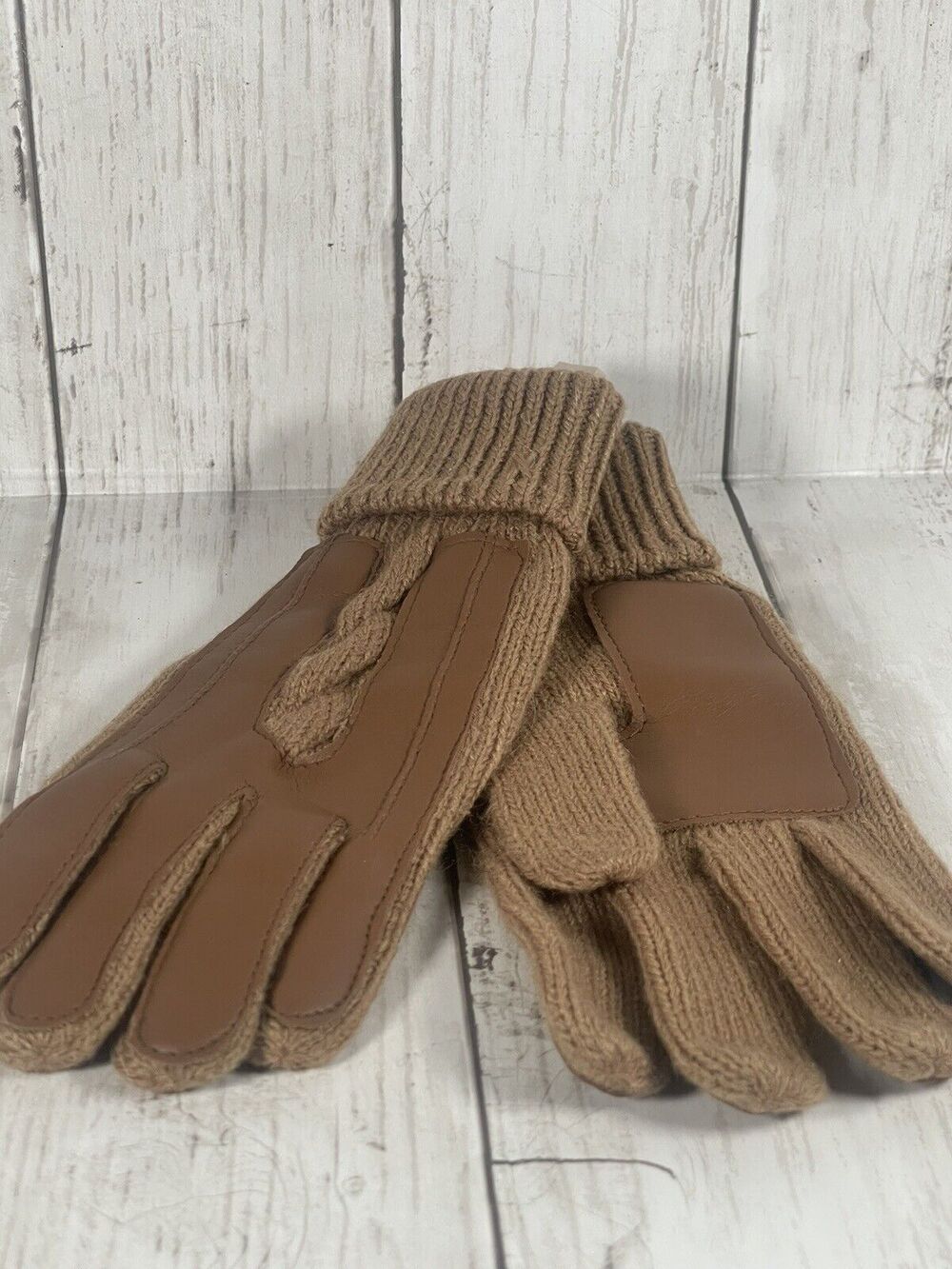 Old Stock Vintage Knits Cream Cable Knit Leather Like Palm Gloves